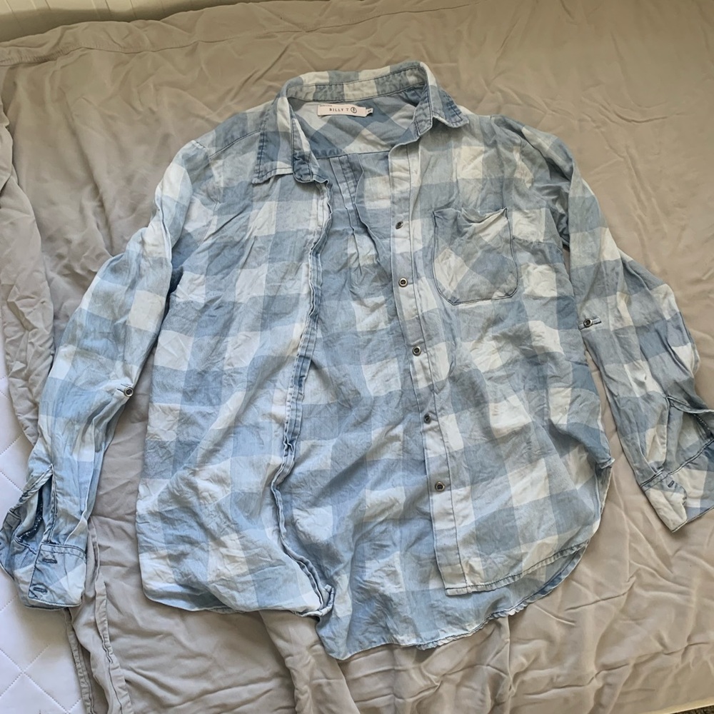 Blue checkered button down long sleeve collared shirt.